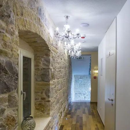 Aspalathos Otel