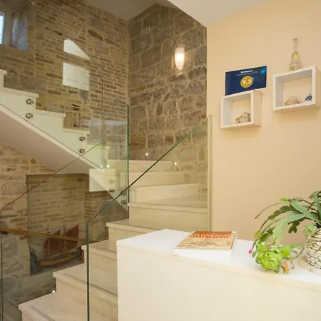 Aspalathos Otel