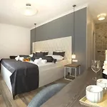 Ξενοδοχείο Aspalathos 4*