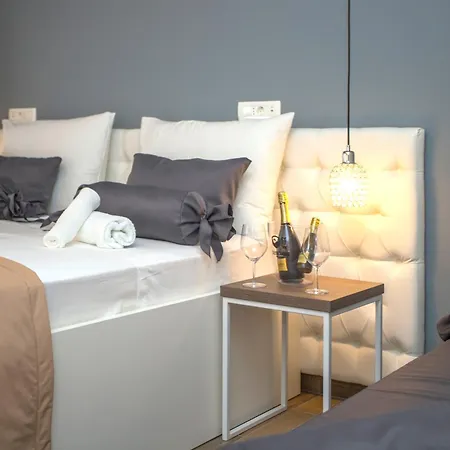 Hotel Aspalathos 4*