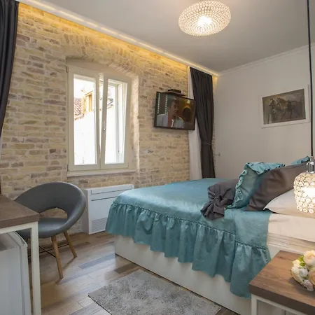 Hotel Aspalathos 4*