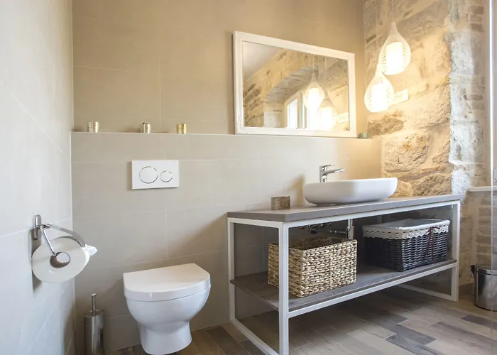 فندق Aspalathos 4*