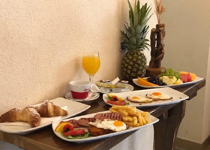 فندق Aspalathos 4*