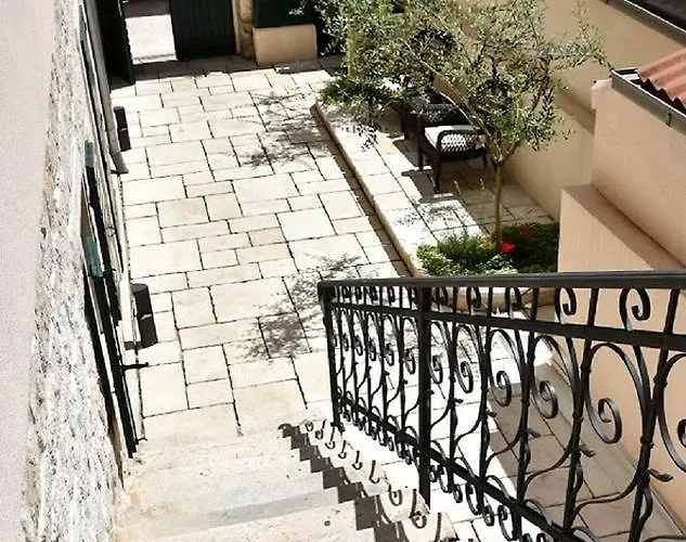 Aspalathos فندق 4*
