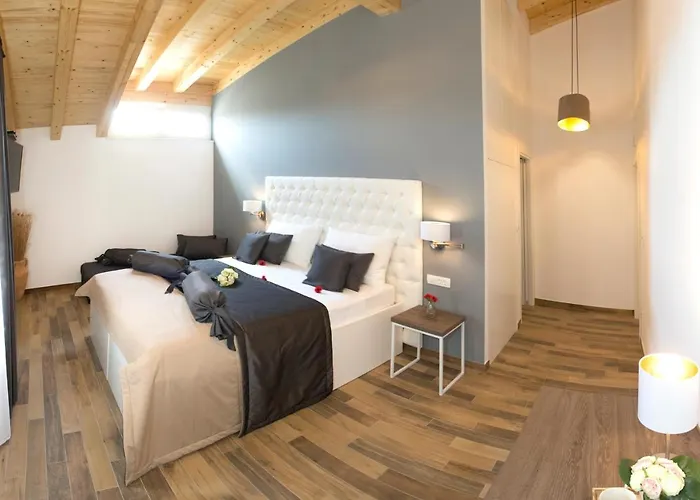 فندق Aspalathos 4*